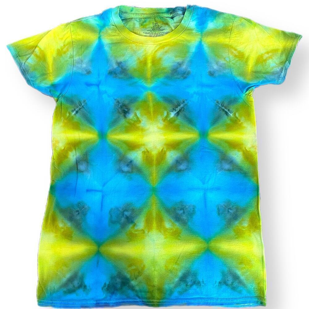 Hand tie dyed tshirt blue green yellow shibori diamond argyle S